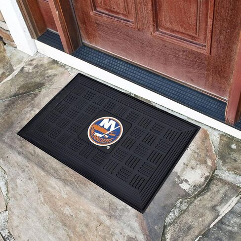FANMATS 11473 New York Islanders Heavy Duty Vinyl Medallion Outdoor Door Mat - 19.5in. x 31in. in Saudi Arabia