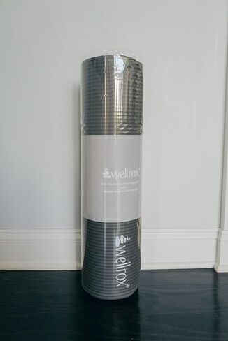 سجادة اليوجا الإسفنجية من WellRox مع حزام لسهولة الحمل - سجادة تمرين خفيفة الوزن ومضادة للانزلاق للبيلاتيس واليوجا الساخنة والتمدد والتأمل وتمارين صالة الألعاب الرياضية - 72 بوصة × 24 بوصة × 0.4 بوصة in Kuwait