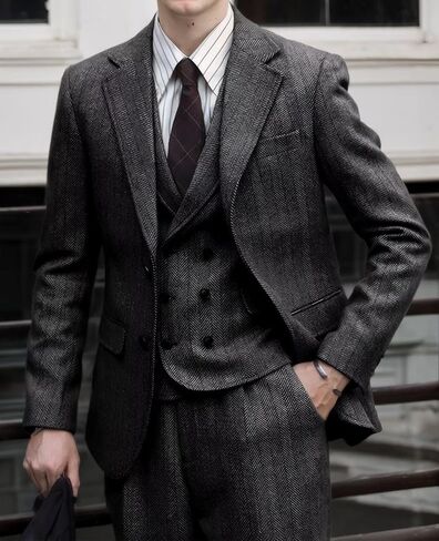 Retro 3 Pieces Men Suit Tweed Herringbone Suits for Men Formal Wool Jacket Dress Suit Vest Pants Wedding Prom Tuxedo in Saudi Arabia