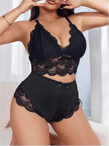 طقم ملابس داخلية نسائي مكون من قطعتين مقاس كبير من MakeMeChic مزين بعقدة من الدانتيل ومقطع على شكل صدفة، أطقم حمالة صدر ولباس داخلي in Kuwait