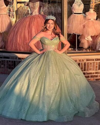 تول سباركلي مطرز فساتين Quinceanera قبالة الكتف الحبيب الكرة ثوب منتفخ الحلو 16 فساتين مع القطار in Kuwait