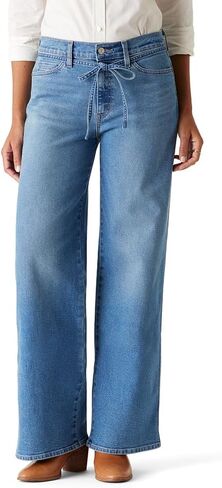 بنطلون جينز نسائي من Levi Strauss Signature Gold بحزام واسع الساق من قماش الدنيم المطاطي متوسط ​​الارتفاع (متوفر أيضًا بمقاس إضافي) in Saudi Arabia