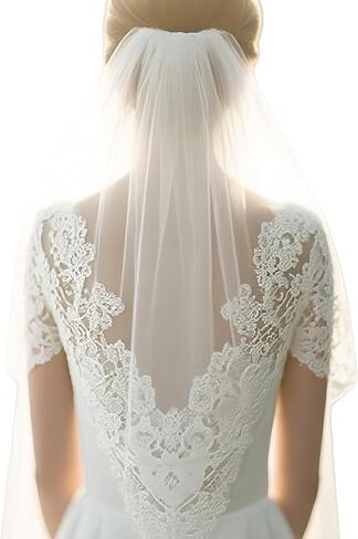 فستان زفاف العروس، طرحة رقيقة بمشط وحواف مقصوصة، وفستان زفاف شيفون حالم مع مشط in Kuwait