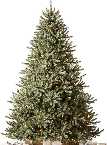 Balsam Hill 4.5ft شجرة التنوب الزرقاء الكلاسيكية المضاءة مسبقًا - شجرة عيد الميلاد الاصطناعية مع أكثر من 886 نصيحة، 300 مصباح LED شفاف، تقنية توصيل سهلة وحامل ممتاز لتزيين العطلات الداخلية in Kuwait