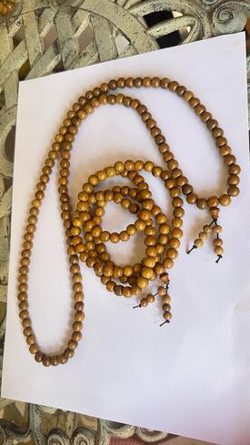 قلادة خرز صلاة من خشب الصندل الآسيوي مع زجاجة زجاجية، قلادة مصنوعة يدويًا من الخشب الطبيعي للهدايا - خشب عطري حقيقي - رائحة طبيعية نادرة 6 مم in Saudi Arabia