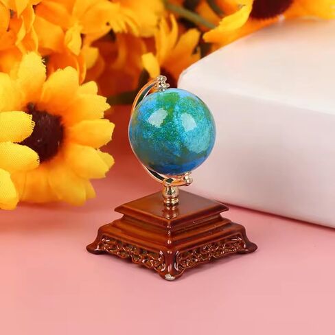 Mini Metal Globe Ornament, 1:12 Scale Mini World Globe for Dollhouse Decoration and Research, Ideal for Miniature Home Decor and Photography Props in Saudi Arabia