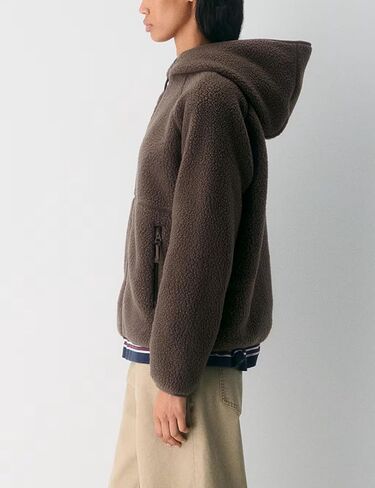 Fleece Jacket Women Full Zip up Sherpa Jackets Fuzzy Hooded Sweatshirts with Pockets 2025 in Saudi Arabia