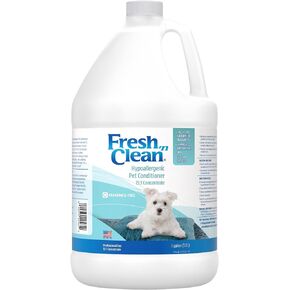 Pet-Ag Fresh 'n Clean Hypoallergenic Pet Conditioner (15:1 Concentrate) - 1 Gallon - Formulated for Sensitive Skin with Aloe Vera & Vitamin E - Safe for Dogs & Cats - Soap Free & Fragrance Free