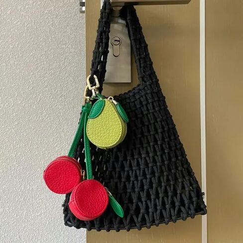 محفظة نقود معدنية، محفظة لطيفة، سلسلة مفاتيح، حقيبة صغيرة ساحرة، حقيبة جلدية فواكه، هدية للفتيات والنساء والأطفال (الكرز) in Kuwait