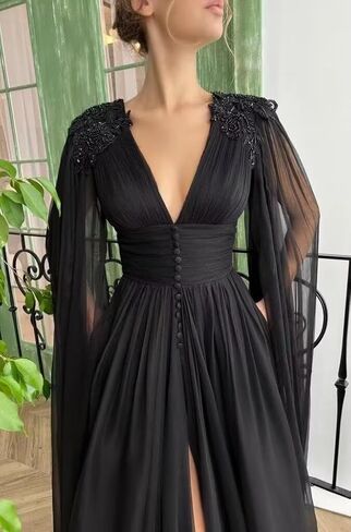 Dymaisei Tulle Prom Dresses with Cape Lace Applique Ball Gowns V Neck Formal Evening Dresses with Pockets in Saudi Arabia