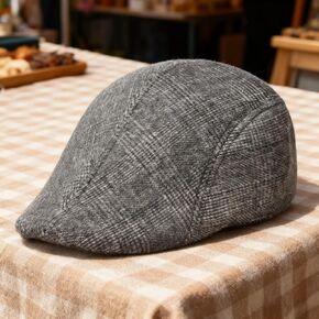 Unisex Gray Flat Cap, Adjustable Tweed Newsboy Style Hat, Classic Duckbill Design for Casual Outdoor and Daily Fashion Wear in Kuwait