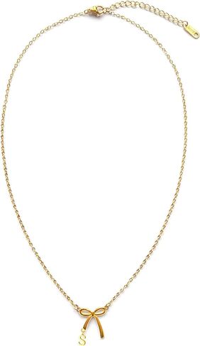 قلادة مطلية بالذهب عيار 14 قيراط للنساء، قلادة على شكل فيونكة أنيقة وصغيرة الحجم وقلادة من الفولاذ المقاوم للصدأ مقاومة للماء وقلادات على شكل فيونكة لطيفة عصرية واسم قلادة مجوهرات هدية in Kuwait