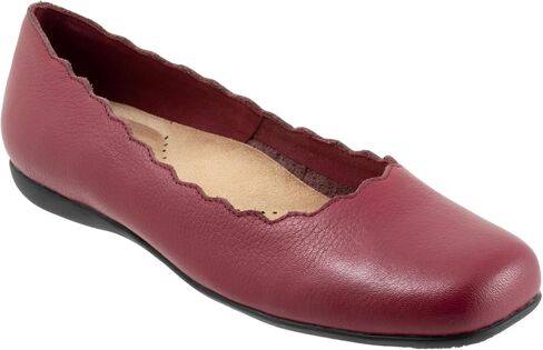 Trotters Women's Ultima Loafer in Saudi Arabia