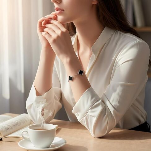 سوار داينتي فور ليف كلوفر للنساء - سلسلة من الفولاذ المقاوم للصدأ مع دلايات - مجوهرات يومية أنيقة in Saudi Arabia