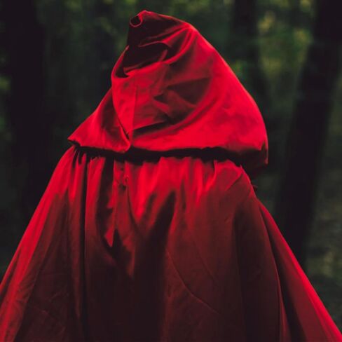 Halloween Vampire Hooded Cape, Unisex Reversible Cloak with Hood Halloween Witch Cape for Party Cosplay Costumes in Saudi Arabia