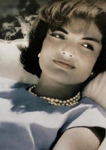 Jacqueline Jackie Kennedy Triple Strand Shell Pearl Necklace 18 Inch Length in Saudi Arabia