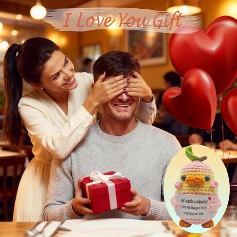 سنة جديدة سعيدة 2026 هدايا، حيوانات كروشيه إيجابية، ديكور مكتب لطيف، هدايا مضحكة لابنة ابن أمي أبي الجد الجدة العمة، هدية لصديقة صديقها أصدقاء زوجين الشباب، عيد الميلاد in Kuwait