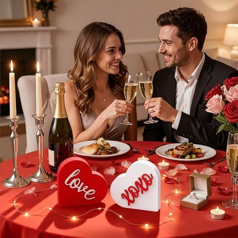 ديكورات عيد الحب - عبوتان من علامة قلب الحب XOXO الخشبية ثلاثية الأبعاد - ديكور طاولة عيد الحب مقاس 4.35 بوصة - ديكورات عيد الحب للمنزل والمكتب وغرفة النوم رف صينية متدرج (أحمر أبيض) in Kuwait