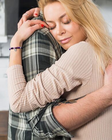 هدايا ملهمة للحصول على الشفاء العاجل للنساء بعد الجراحة، سوار من حجر الجمشت الطبيعي، هدايا تشجيع للنساء والأصدقاء والأخت وزميل العمل، عناق مني إليك in Kuwait