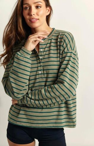 تي شيرت Almere قطني طويل الأكمام من Henley كبير الحجم، مخطط بأزرار سفلية، مناسب للصديق in Kuwait