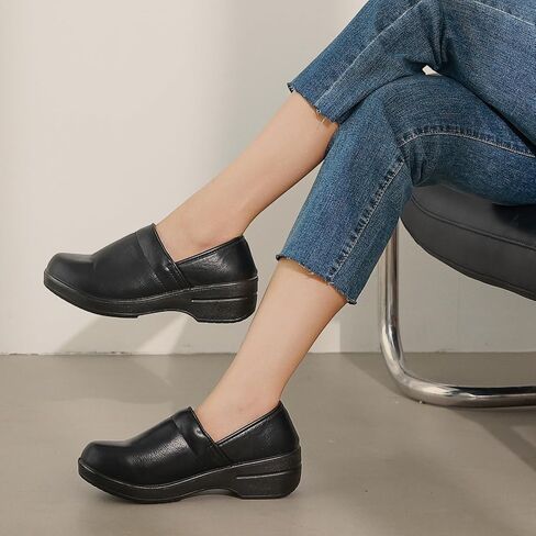 Slip-On Clogs for Women Footwear for Comfort and Arch Support - Resistant and Chef Shoes - Nursing, Veterinarians, Food Service, Healthcare Professionals, Oil and Water Resistant in Saudi Arabia