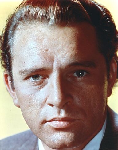 Richard Burton Close Up Portrait Photo Print (8 x 10) in Saudi Arabia