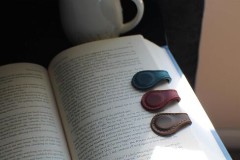 إشارة مرجعية -3 - ملحقات الكتب المغناطيسية - ملحقات القراءة - إشارة مرجعية جلدية - علامة كتاب - مشابك إشارة مرجعية مغناطيسية - إشارة مرجعية جلدية لحفظ صفحتك - مقاس 4 1/2 بوصة × 1 1/2 بوصة بوصة in Kuwait