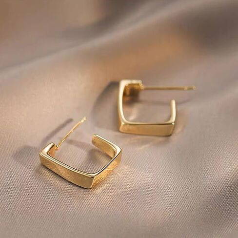 6/24 Pairs Women's Gold Hoop Earrings Pair: Fashion Large Pearls - Beautifully Decorated, Twisted Statement Earrings, Perfect for Birthday Parties in Saudi Arabia