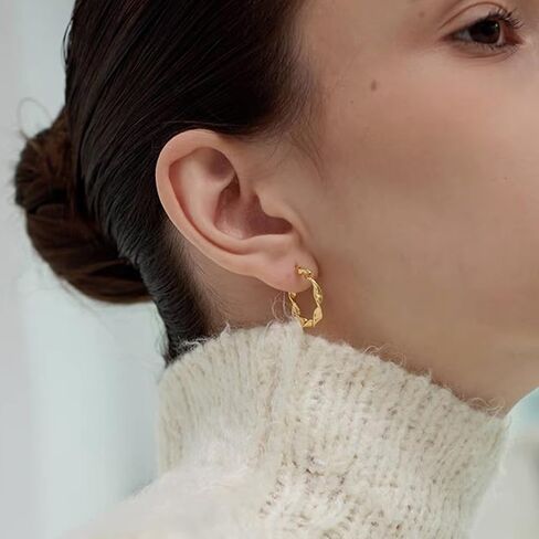 6/24 Pairs Women's Gold Hoop Earrings Pair: Fashion Large Pearls - Beautifully Decorated, Twisted Statement Earrings, Perfect for Birthday Parties in Saudi Arabia