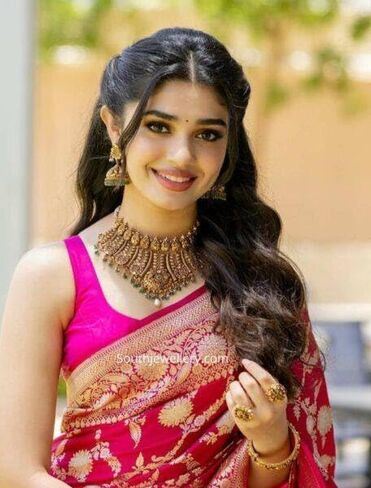 Women's Banarasi Silk Saree With Unstitched Blouse Piece in Saudi Arabia