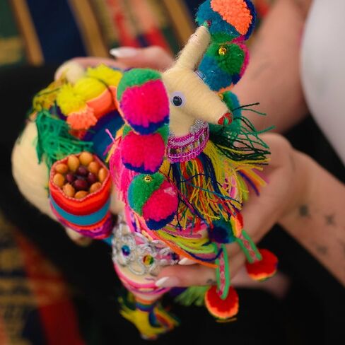 Colorful Andean Llama Ornament – Vibrant Peruvian Decorative Figurine with Traditional Pom-Pom – Festive Ethnic Home Décor Accent for Shelf, Table, or Hanging Display (9.8 | White) in Kuwait
