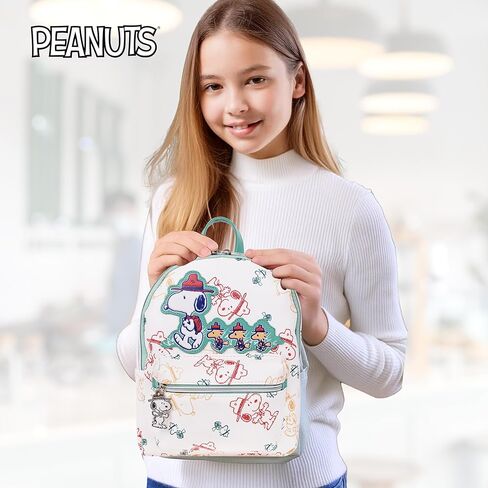 حقيبة ظهر صغيرة مطبوعة بالكامل من Peanuts Beagle Scout "Happy Trails Ahead"، تتميز بتصميم سنوبي ووودستوك، حقيبة ظهر للسفر اليومية، متعددة الألوان in Kuwait
