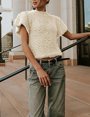 Women's Fuzzy Knit Puff Sleeve Sweater Crew Neck Short Sleeve Cropped Pullover Top Casual Vintage Inspired Outfits in Saudi Arabia
