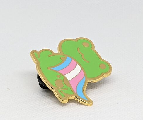 دبوس ضفدع فخر المتحولين جنسيًا بألوان علم LGBT+ | تشيبي المينا مثلي الجنس الضفدع دبوس in Kuwait