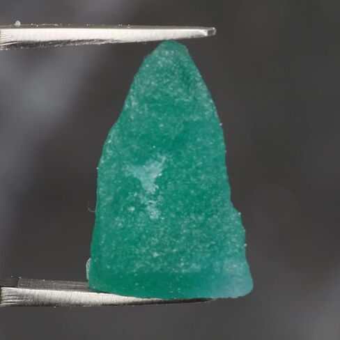 REAL-GEMS Natural Green Emerald 7.5 Ct. Crystal Healing Raw Rough Loose Gemstone AXF-640 in Saudi Arabia
