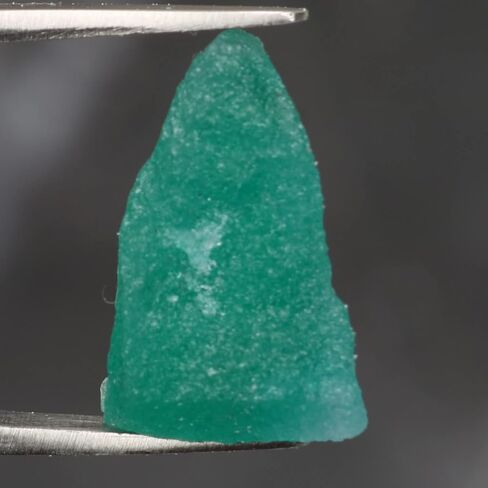 REAL-GEMS Natural Green Emerald 7.5 Ct. Crystal Healing Raw Rough Loose Gemstone AXF-640 in Saudi Arabia