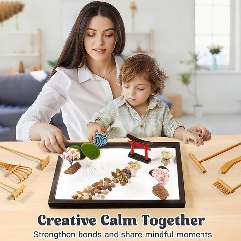 مجموعة Zen Garden لديكور المكتب - حديقة رملية صغيرة يابانية مع أكثر من 10 أدوات وملحقات، مكابس الخيزران، بوابة توري، حامل البخور وصندوق الهدايا - زينة مكتب لتخفيف التوتر للمنزل والمكتب in Kuwait