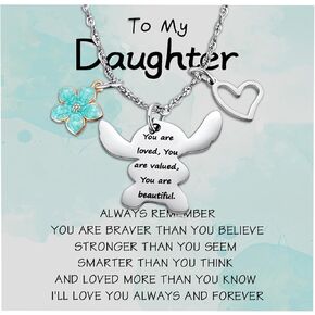 قلادة وبطاقة تهنئة من You are My Sunshine، عيد الميلاد المجيد لابنة الأخت in Kuwait