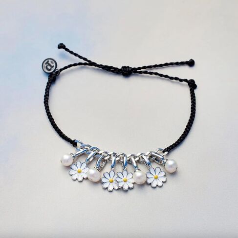 Pura Vida Harper Enamel Daisy Charm Gold Charms for Bracelets & Necklaces - Gold in Saudi Arabia