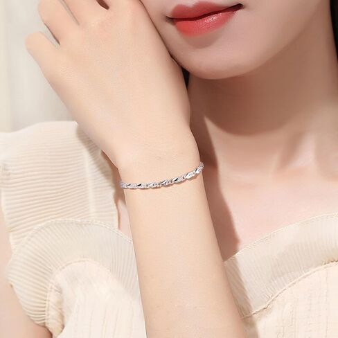 925 Floral Chain Bracelet for Women: Lightweight Adjustable Dainty Jewelry, Elegant Silvery Minimalist Design for Party & Daily Wear, Thoughtful Gift in Saudi Arabia