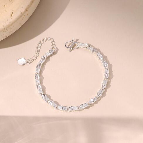 925 Floral Chain Bracelet for Women: Lightweight Adjustable Dainty Jewelry, Elegant Silvery Minimalist Design for Party & Daily Wear, Thoughtful Gift in Saudi Arabia
