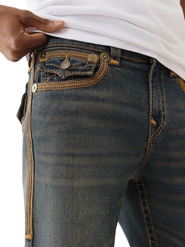 بنطال جينز ريكي فلاب فلاتلوك للرجال من True Religion - مصنوع من قماش الدنيم المطاطي ذو المقاس المستقيم مع جيوب ذات قلاب مميزة in Kuwait