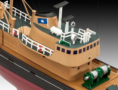 Revell Germany North Sea Fishing Trawler Kit in Saudi Arabia