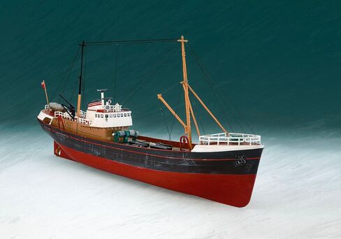 Revell Germany North Sea Fishing Trawler Kit in Saudi Arabia