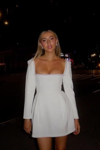 Short White Long Sleeve Satin Courthouse Wedding Dress for Bride Mini Bridal Shower Dresses for Women A Line Square Neck Wedding Reception Dress US12 in Saudi Arabia
