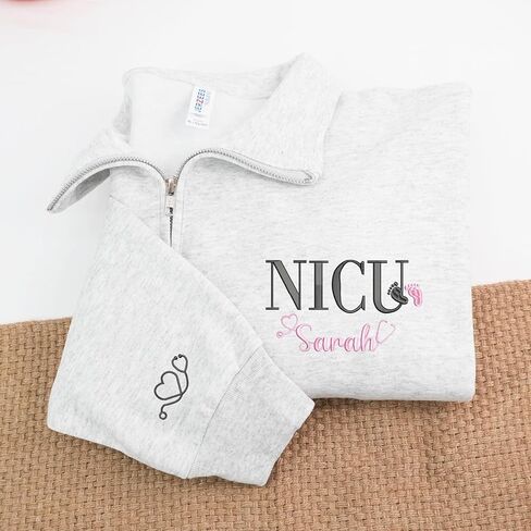 COUPLEHOODIES اسم مخصص NICU Nurse مطرزة بسحاب ربع سنوي - هدية لممرضات حديثي الولادة أو موظفي NICU أو الأطباء in Saudi Arabia