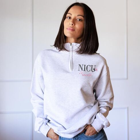 COUPLEHOODIES اسم مخصص NICU Nurse مطرزة بسحاب ربع سنوي - هدية لممرضات حديثي الولادة أو موظفي NICU أو الأطباء in Saudi Arabia