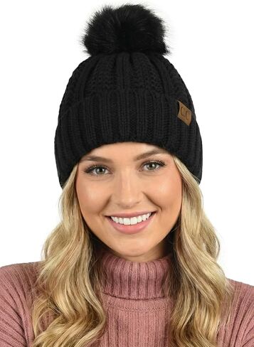 قبعة CC Beanie النسائية المريحة من قماش شانيل بوم - قبعة شتوية دافئة وعصرية ذات ملمس ناعم in Saudi Arabia