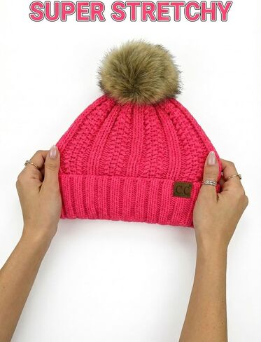 قبعة CC Beanie النسائية المريحة من قماش شانيل بوم - قبعة شتوية دافئة وعصرية ذات ملمس ناعم in Saudi Arabia