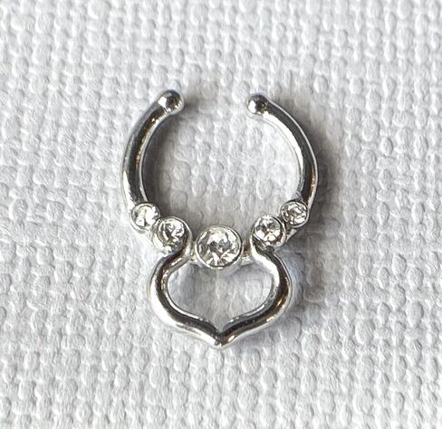 1pc Non-Piercing Venus with Gems Septum Hanger Clip-On Fake Nose Ring - Body Jewelry in Saudi Arabia